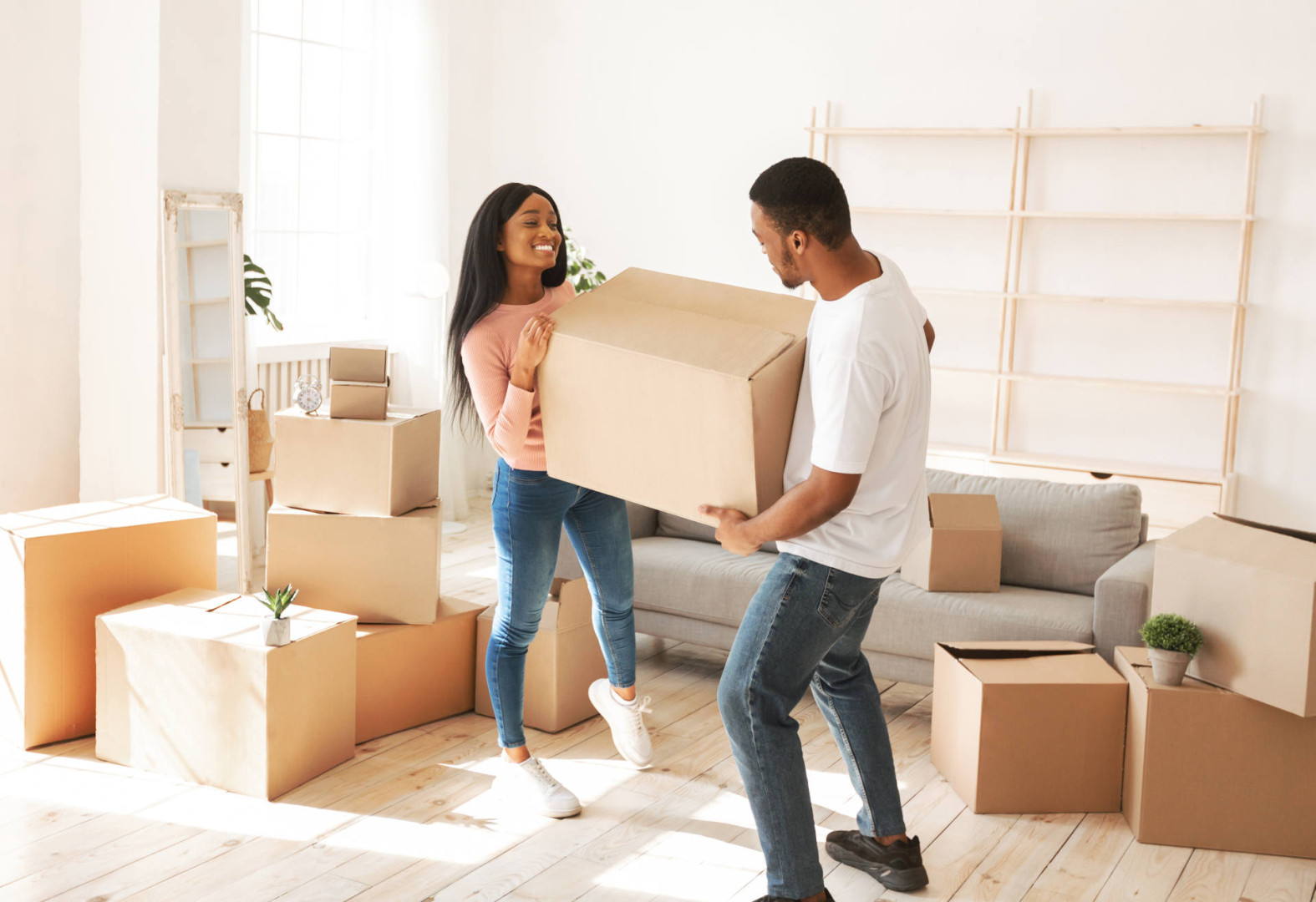Make Moving Easier with a Windsor Junk Bin Rental